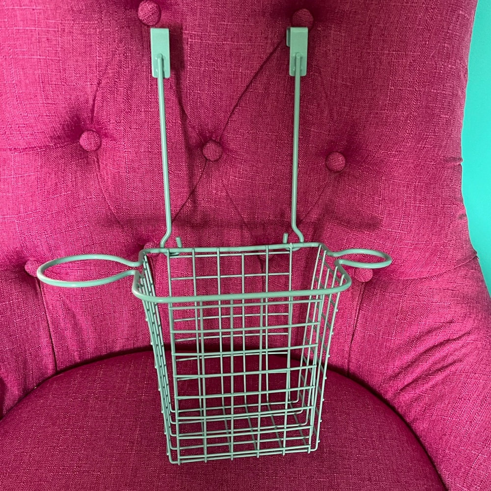 Under cabinet storage